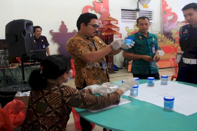 Deteksi Dini Penyalahgunaan Narkoba, Puluhan Petugas Lapas Tabanan Jalani Tes Urine