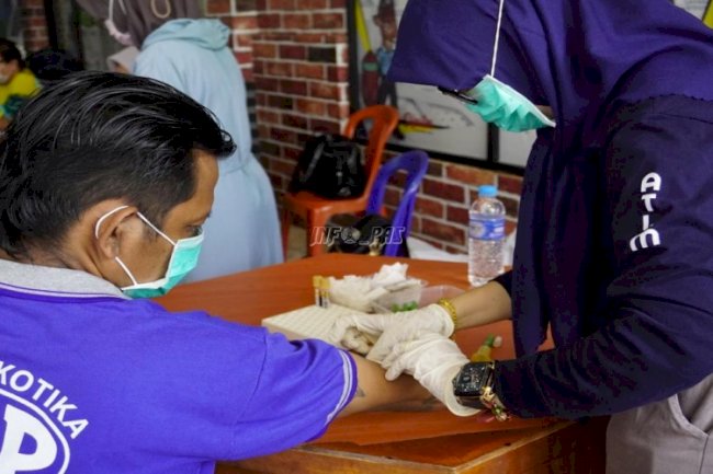 Deteksi Dini, 100 Warga Binaan Lapas Narkotika Karang Intan Jalani VCT Mobile