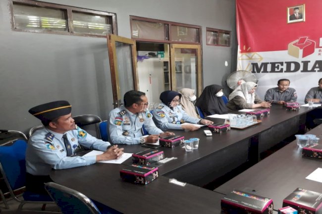 Sukseskan Pemilu 2024, Lapas Narkotika Karang Intan-Bawaslu Banjar Koordinasikan TPS Lokasi Khusus