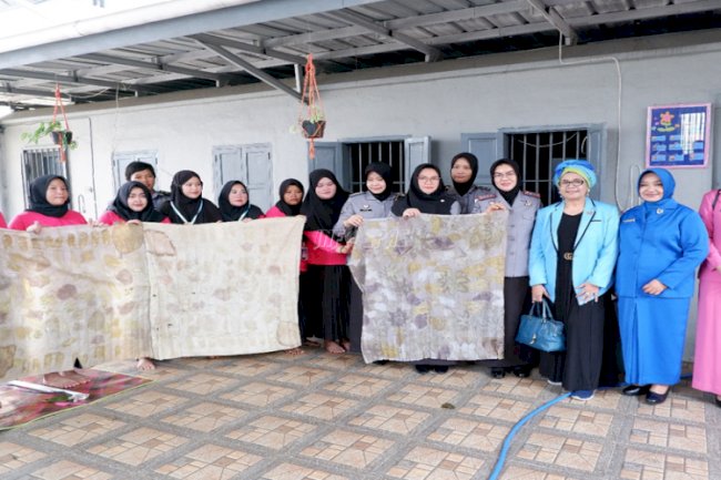 Lapas Perempuan Pangkalpinang Gandeng DPD Persikindo Babel Gelar Pelatihan Ecoprint bagi Warga Binaan