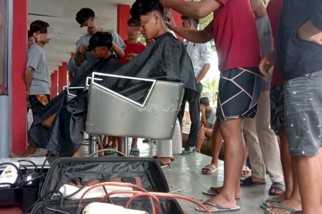 Anak Binaan LPKA Medan Peserta Pelatihan Barbershop Buka Layanan Pangkas Rambut Gratis
