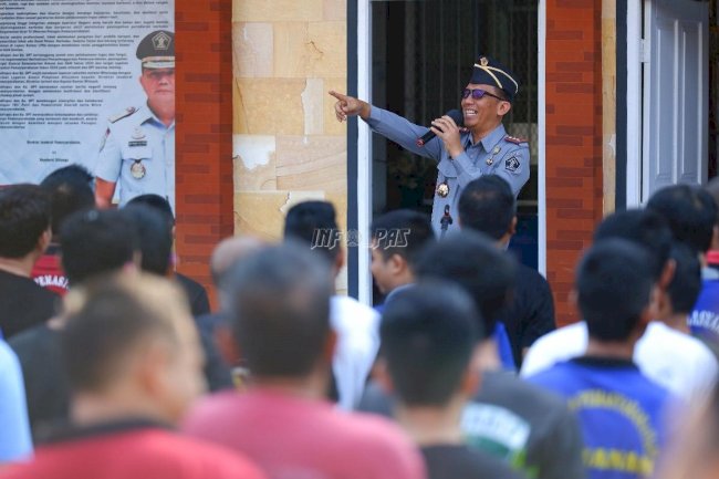 Perdana Menyapa, Kalapas Tabanan Dengarkan Keluh Kesah Warga Binaan