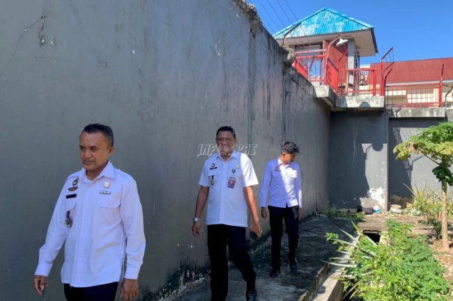 Cegah Pelarian Narapidana, Kalapas Tolitoli Pantau Area Branggang