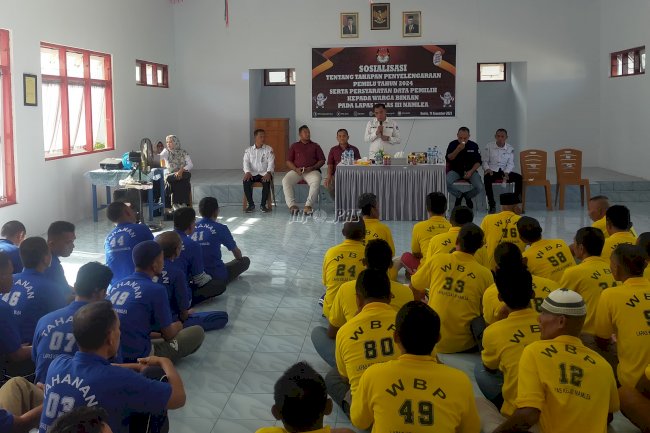 Warga Binaan Lapas Namlea Dapat Sosialisasi Tahapan Pemilu dari KPU Buru