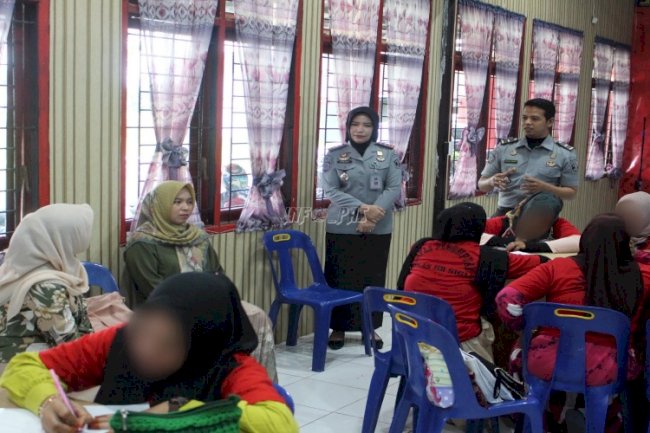 Warga Binaan Lapas Perempuan Sigli ikuti Ujian Kesetaraan Kejar Paket