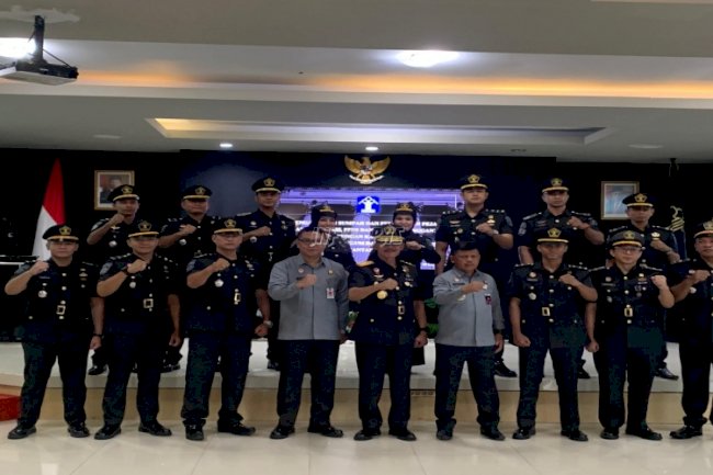 14 Pejabat Administrasi di Lingkungan Kanwil Kemenkumham Kalsel Dilantik dan Diambil Sumpah Jabatan