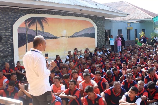 Gandeng KPU Kota Ambon, Rutan Ambon Sosialisasikan Tata Cara Pencoblosan kepada Warga Binaan