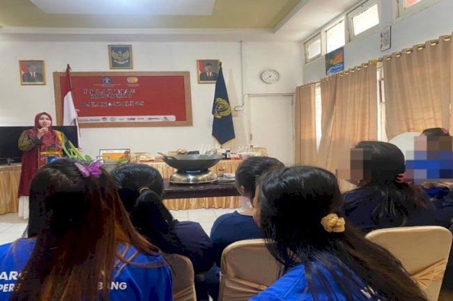 Warga Binaan Lapas Perempuan Palembang Belajar Kelas Wirausaha
