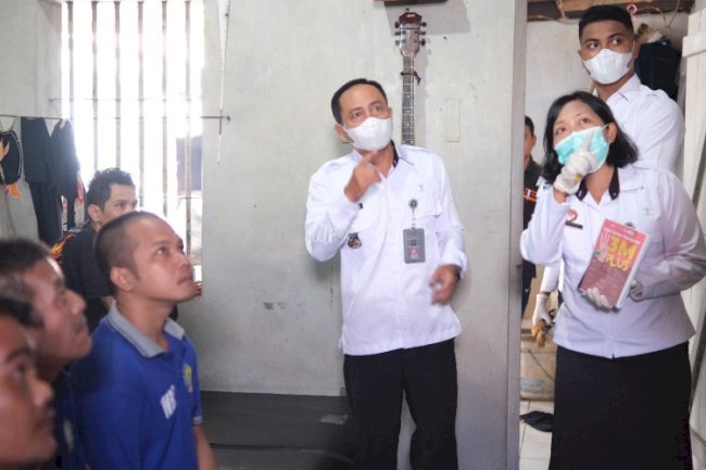 Antisipasi Bahaya DBD, Tim Medis Lapas Tabanan Cegah dengan PSN