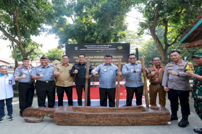 Plt. Dirjenpas Apresiasi Keberhasilan Lapas Karawang Panen 11,8 Ton Padi