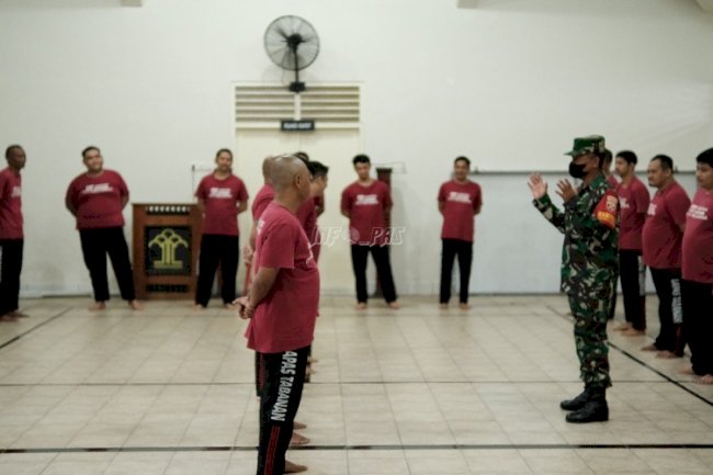 Peserta Rehabilitasi Sosial di Lapas Tabanan Berlatih LKBB dan Bela Negara