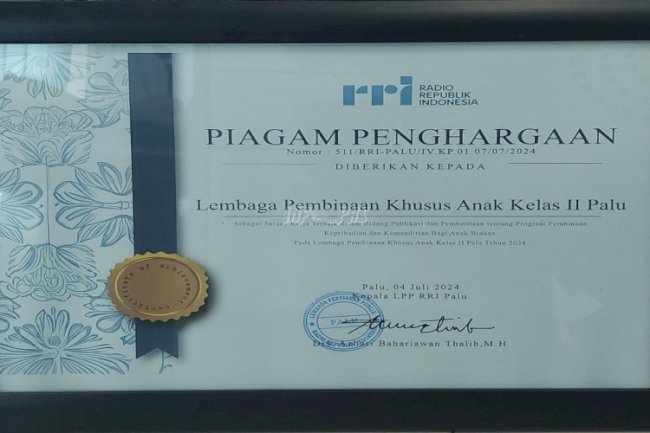 LPKA Palu Raih Penghargaan Satker Terbaik Bidang Kehumasan dari LPP RRI Palu