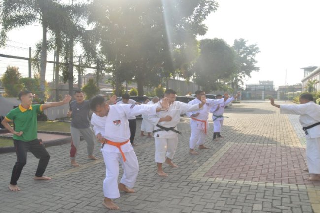 Latihan Kempo Tingkatkan Keahlian Beladiri Petugas Lapas Medan