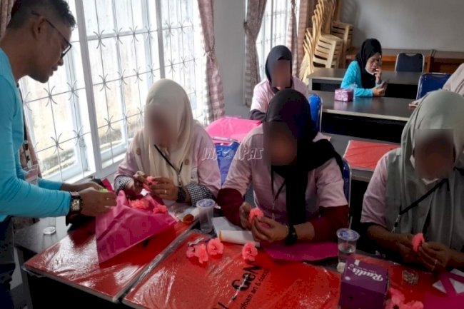 Bapas Jambi Bekali Klien Pemasyarakatan dengan Pelatihan Merangkai Papan Bunga