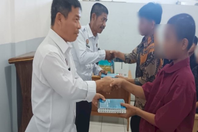 LPKA Medan Terima 60 Alkitab bagi Anak Binaan 