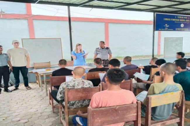 Gelar ‘Inviting English’, LPKA Medan Hadirkan Native Speaker dari Denmark 