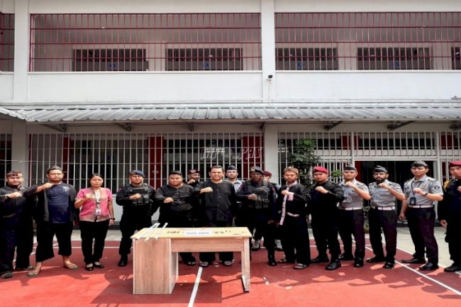 Cegah Gangguan Kamtib, Petugas Lapas Khusus Sentul Sidak Kamar Hunian Warga Binaan