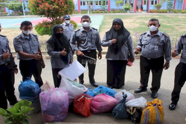 Kalapas Perempuan Sigli Pimpin Langsung Penggeledahan Blok Hunian Warga Binaan