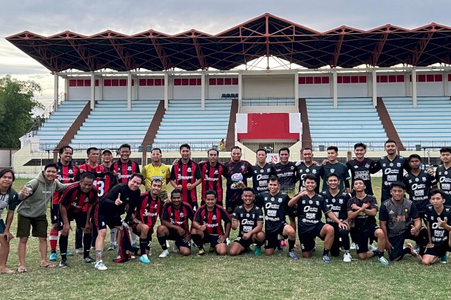 Tim Sepakbola Rutan Pontianak Unggul 4-1 atas Tim Sepakbola Kompas Gramedia