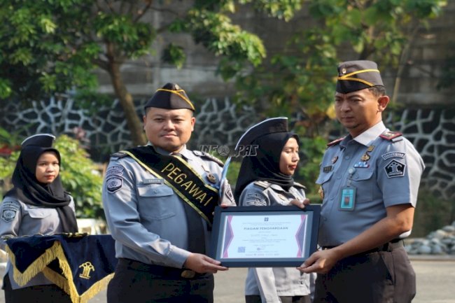 Apresiasi Kinerja, Lapas Cilegon Berikan Penghargaan Pegawai Teladan dan Kenaikan Pangkat