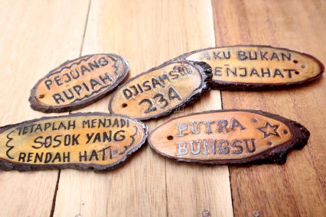 Warga Binaan Rutan Pelaihari Hasilkan Karya Unik dari Potongan Kayu Bekas