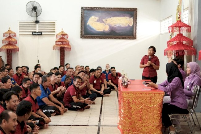 Peringati Hari Kesehatan Mental Sedunia, Warga Binaan Lapas Tabanan Diberikan Penyuluhan