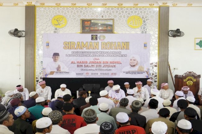 Ribuan Warga Binaan Lapas Narkotika Karang Intan Antusias Simak Tausiah Habib Jindan 
