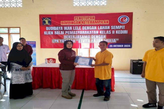 20 Klien Bapas Kediri Rampungkan Pelatihan Budidaya Ikan Lele
