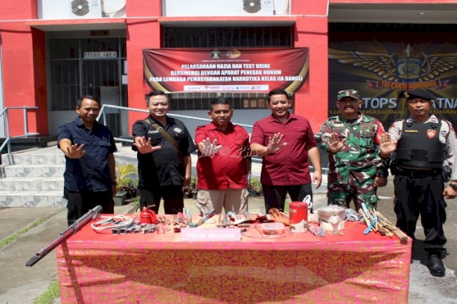 Gandeng APH, Lapas Narkotika Bangli Gelar Razia Kamar Hunian dan Tes Urine 