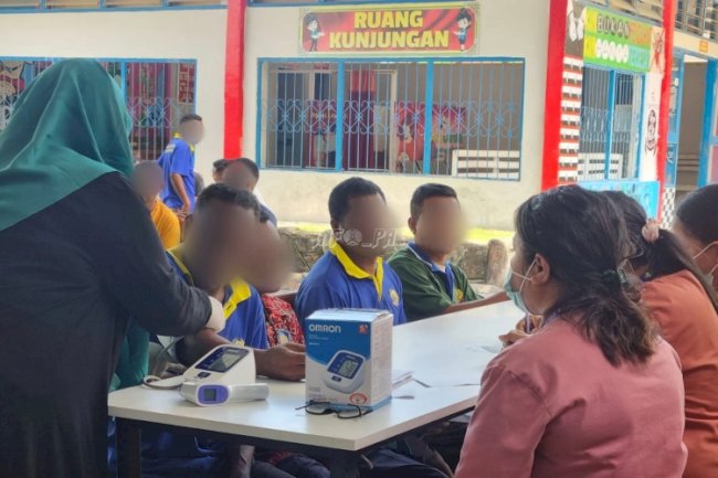 Lapas Kalabahi dan RSB Mola Gelar Pemeriksaan Kesehatan Warga Binaan