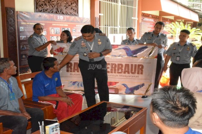 Rutan Bangil Gelar ‘Ragil Berbaur’ dan Pengecekan Kolam Budidaya Ikan Gurami