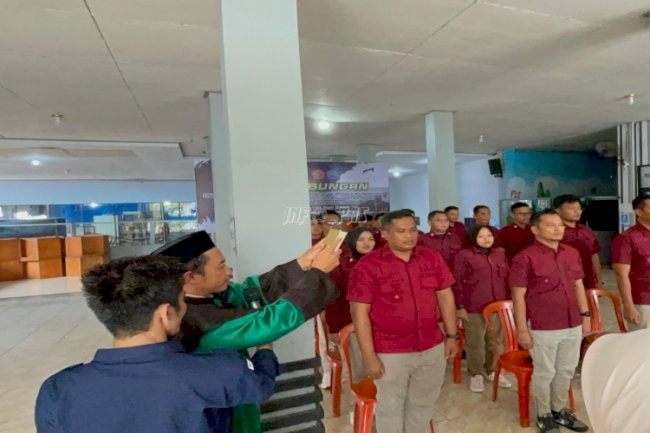 21 Petugas Lapas Narkotika Karang Intan Dilantik sebagai KPPS Pilkada 2024