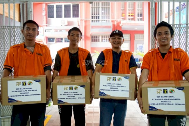 Rutan Cipinang Bagikan Sembako bagi Warga Binaan dan Keluarga