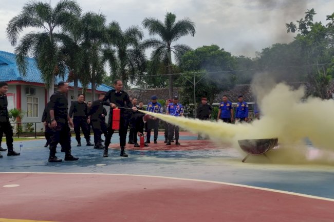 Pastikan Kesiapan Jajaran, Lapas Metro Simulasikan Pemadaman Kebakaran