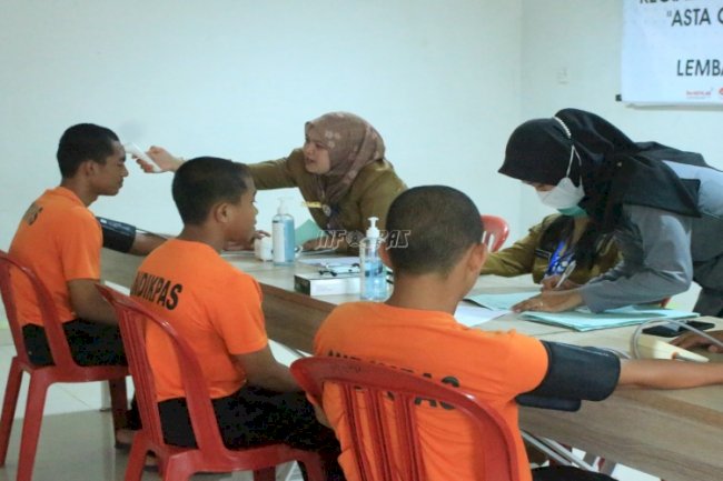 Peringati Hari Kesehatan Nasional 2024, LPKA Batam Periksakan Kesehatan Anak Binaan