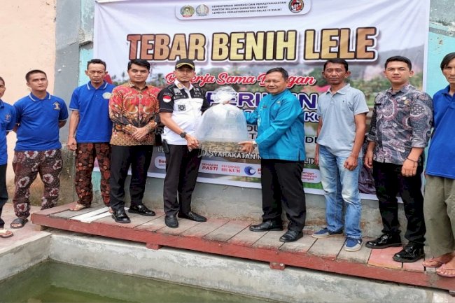 Lapas Suliki Dapat 2.200 Benih Ikan Lele dari Dinas Perikanan