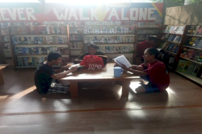 Pembinaan Literasi di Lapas Cipinang, Puluhan Warga Binaan Manfaatkan Perpustakaan Setiap Harinya