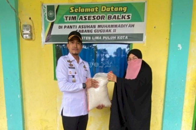 Peringatan Hari Anak Sedunia, Lapas Suliki Bagikan Paket Sembako untuk Panti Asuhan 