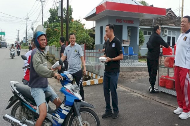 Lapas Pangkalpinang Bagikan Bansos Bertajuk 'Jumat Berkah Berbagi Sedekah'