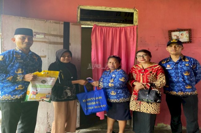 Peringati Hari Ibu, Lapas Wahai Bagikan Bansos
