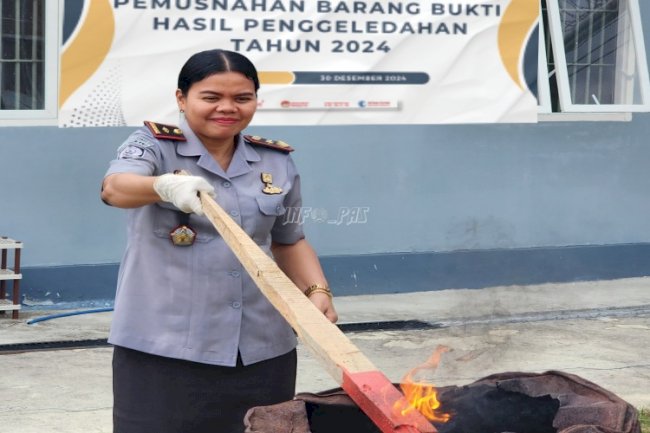 Lapas Perempuan Palu Musnahkan Barang Bukti Hasil Penggeledahan Tahun 2024
