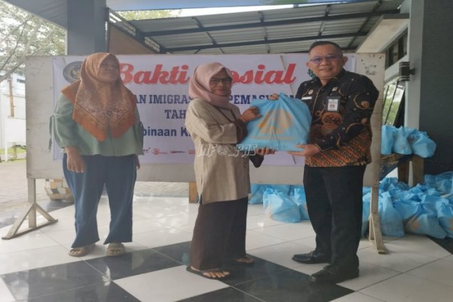 Dukung Program Akselerasi Menteri Imipas, LPKA Medan Salurkan Bansos kepada Masyarakat 