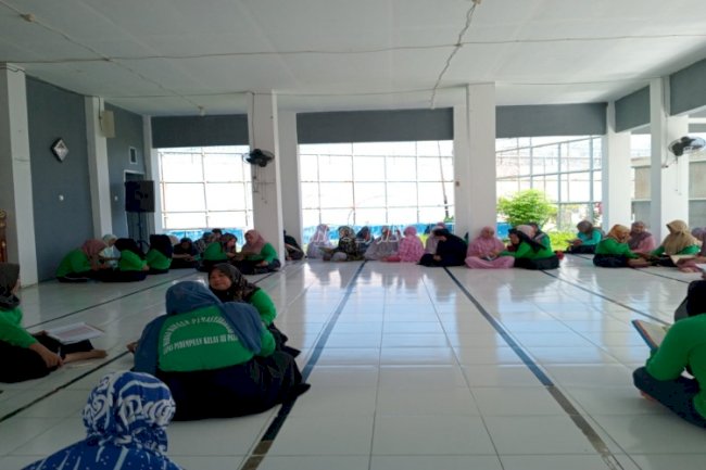 Warga Binaan Lapas Perempuan Palu Khusyuk Baca Iqra dan Al-Qur'an