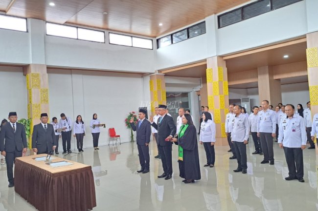 Kakanwil Ditjenpas NTT Lantik Pejabat Manajerial dan Nonmanajerial, Ini Pesannya