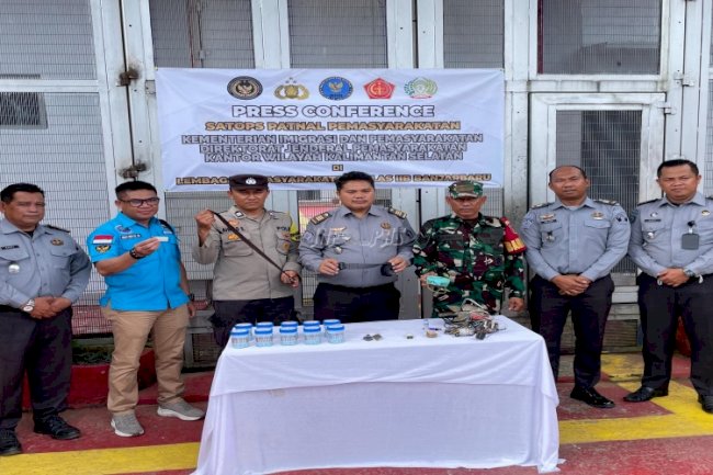 Lapas Banjarbaru Bersama APH Wujudkan Program Akselesari Menteri Imipas melalui Razia Kamar Warga Binaan 