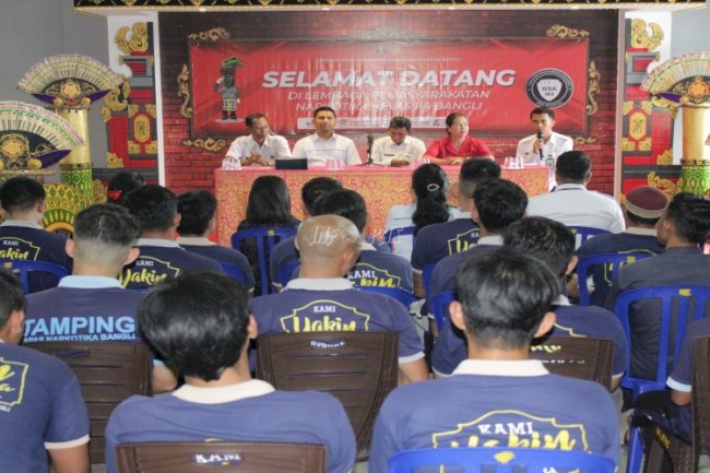 23 Peserta Didik Kejar Paket C di Lapas Narkotika Bangli Terima Rapor Semester Ganjil