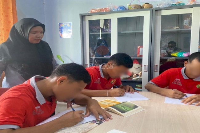 LPKA Ambon Dorong Kreativitas Anak Binaan Lewat Kegiatan Seni Lukis