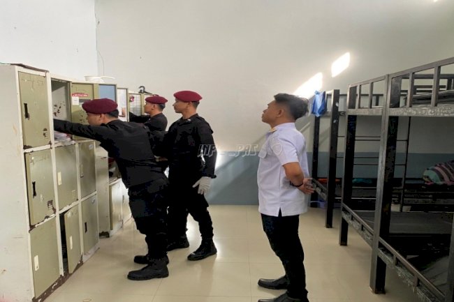 Penggeledahan dan Tes Urine Pastikan Tak Ada Gangguan Kamtib di LPKA Ambon