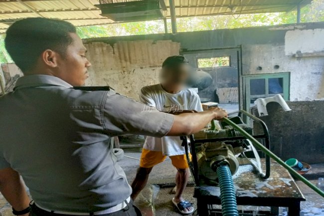 Lapas Atambua Beri Bantuan Sedot Air bagi Warga Sekitar Lapas