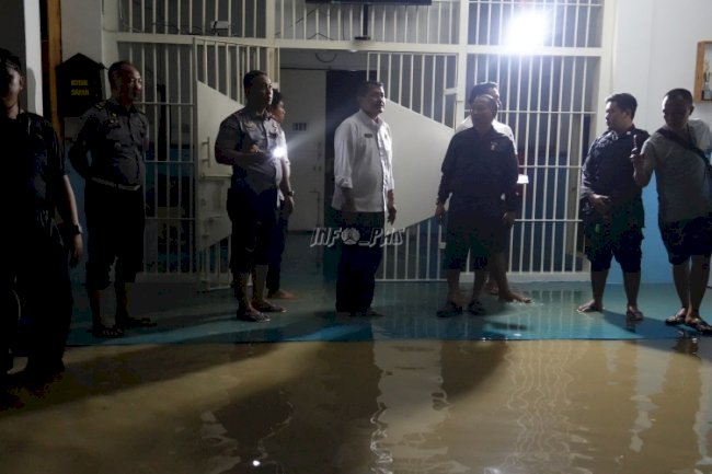 Tinjau Banjir di Lapas Cikarang, Dirjenpas Pastikan Layanan Warga Binaan Tetap Berjalan